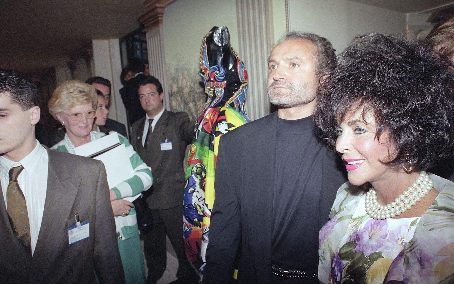 Versaces grundare Gianni Versace och Elizabeth Taylor i juni 1991.