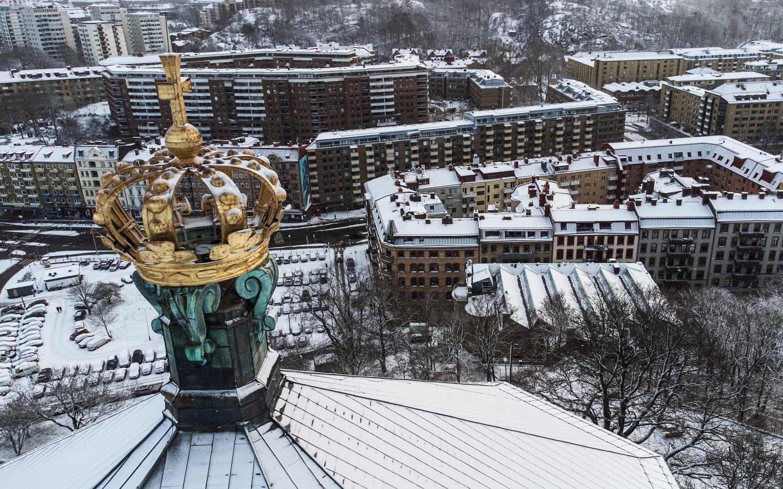 Skansen Kronan med utsikt över Skanstorget och Annedals takåsar. 