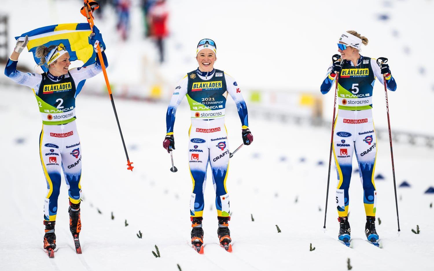 Trippelt svenskt i på pallen i sprinten. 