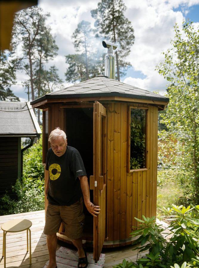 Lars-Göran och hustrun Lena hittade sin drömbastu på en husmässa.