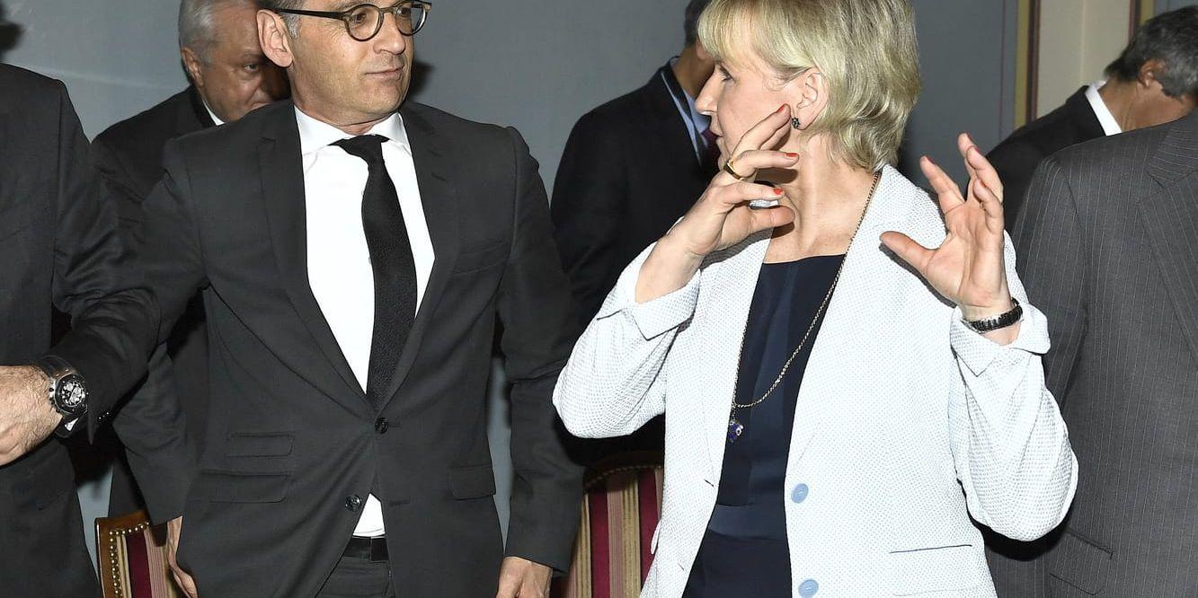 Tysklands utrikesminister Heiko Maas och Margot Wallström (S) under tisdagens internationella ministermöte i Stockholm.