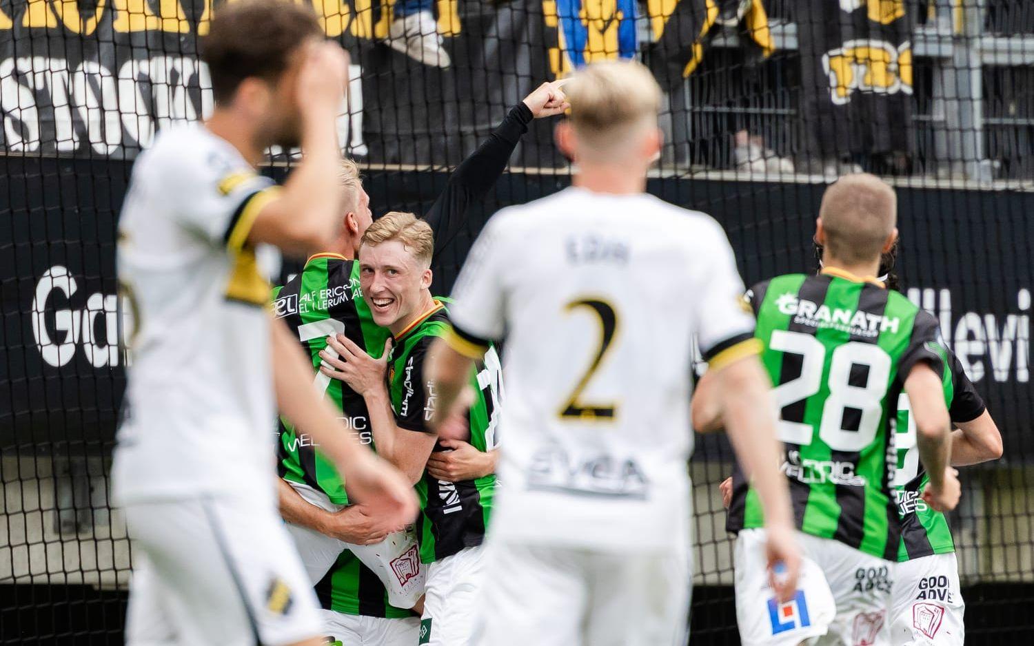 Filip Beckman och Axel Norén trivdes som mittbackskollegor mot AIK.