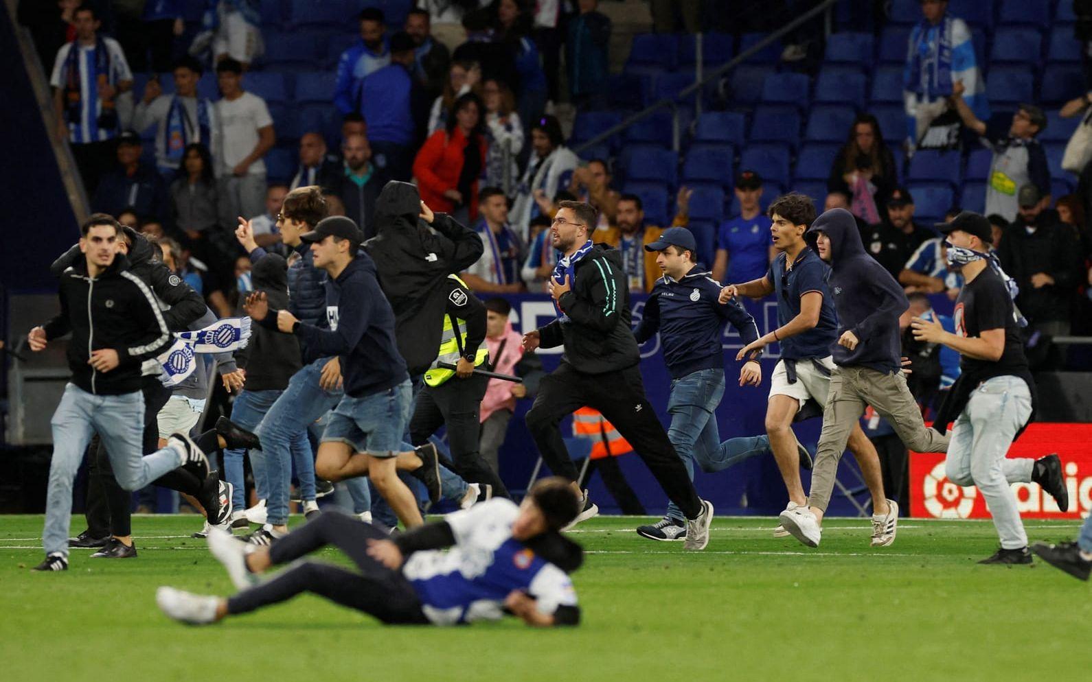 Skandalscener utspelade sig efter att Barcelona säkrat ligatiteln. 