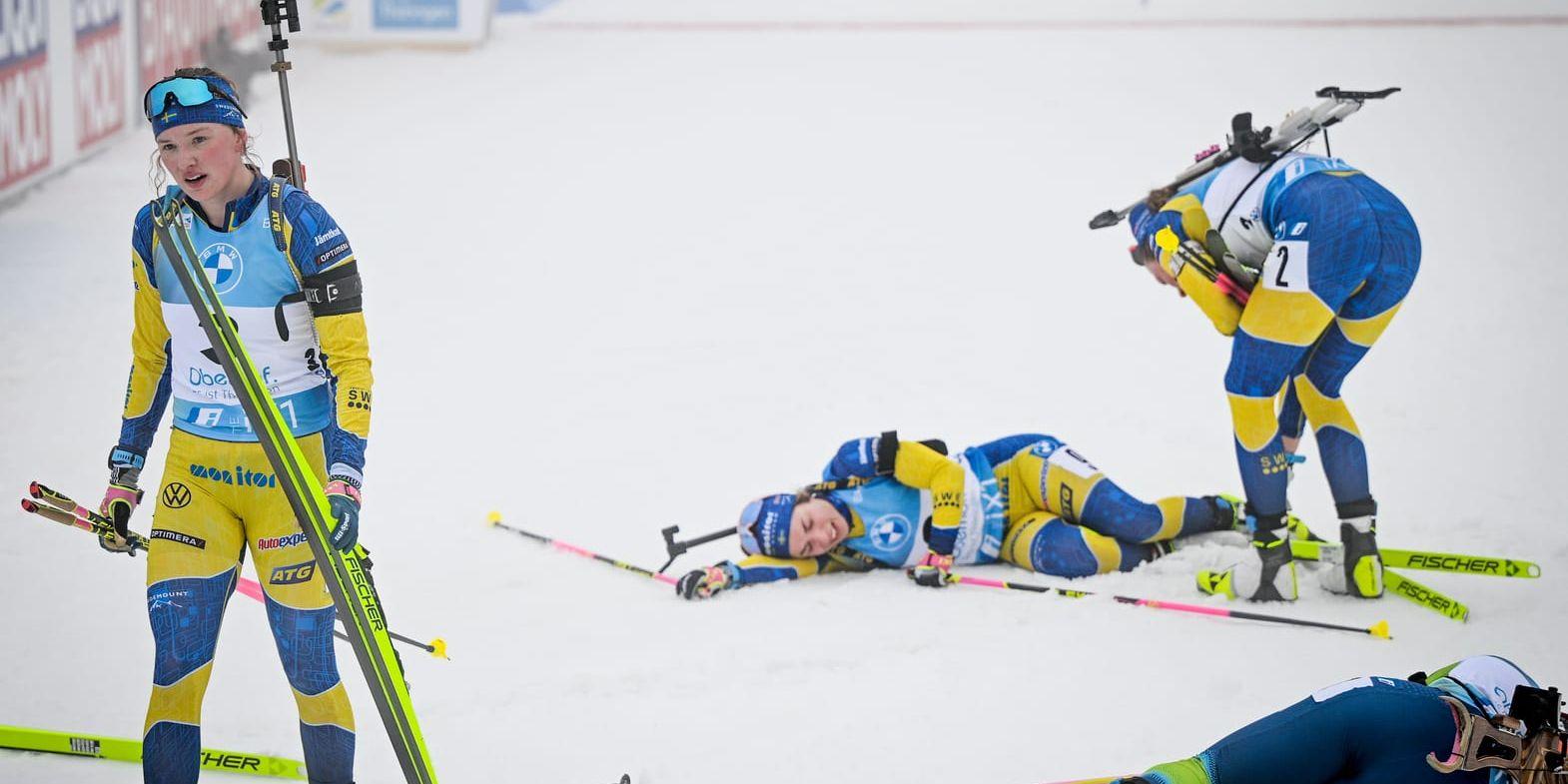 Svenskorna Linn Persson, Anna Magnusson och Hanna Öberg hade en tung jaktstart under skidskytte-VM i Oberhof.