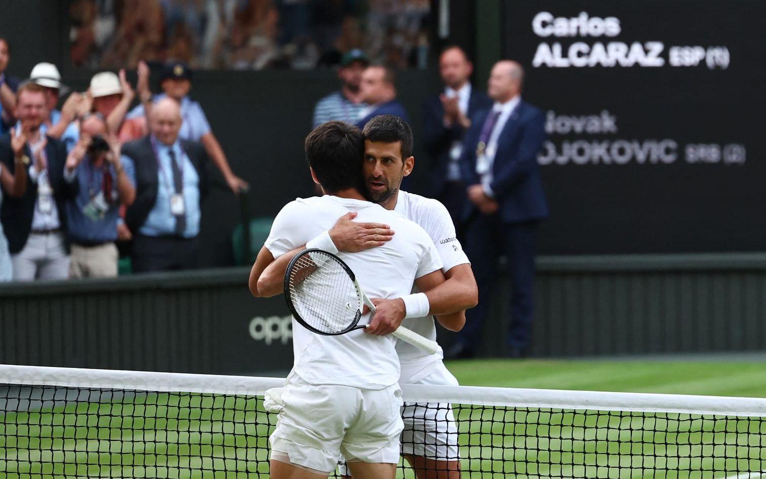 Carlos Alcaraz vann Wimbledon 2023 efter finalseger över Novak Djokovic. 