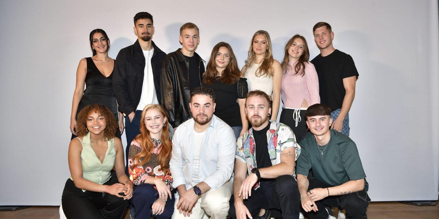 Årets deltagare i 'Idol': Aus Ayob, Emil Eriksson, Isak Uddström, Louisa Hoxha, Tilda Vodusek, Olivia Aliotti, Fredrik Strand, Cimberly Wanyonyi, Saga Ludvigsson, Antranik Khantarashian, Simon Näslund och Jordan Rawling.