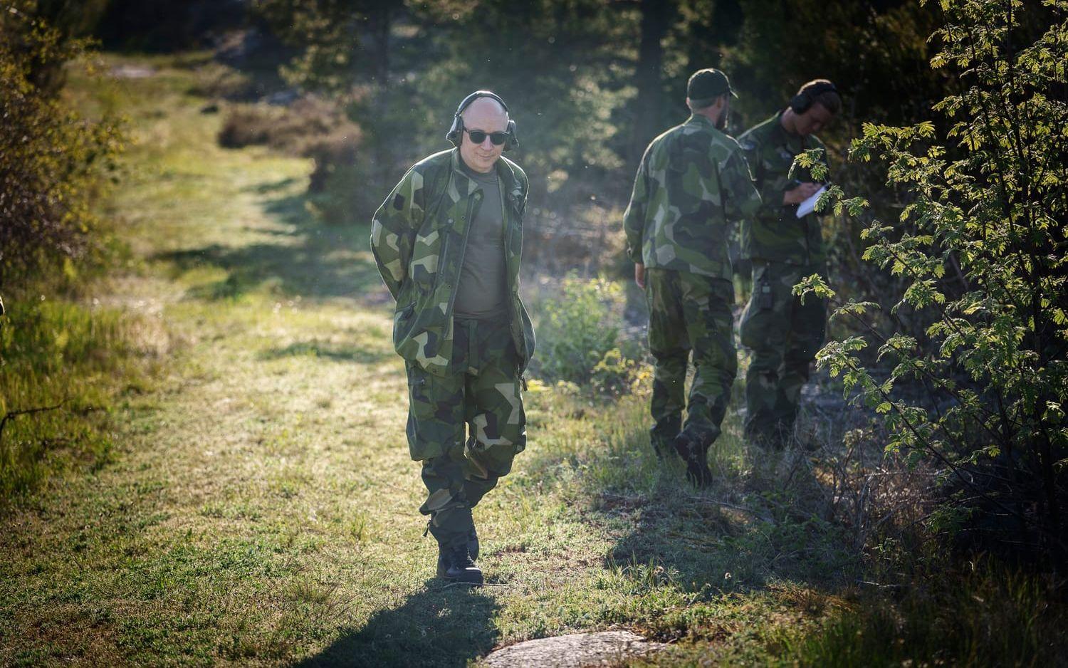 Vädret är en stor faktor för de värnpliktigas övningar. Med säsongerna har det skiftat från regnig höst, smällkall vinter i Göteborg och solig vintervecka i Älvdalen. Slutövningen bjöd på 25 grader och strålande sol.