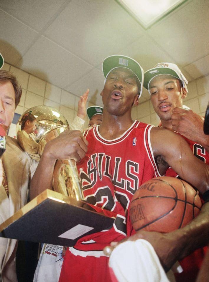 Michael Jordan och Scottie Pippen firar NBA-titeln 1993.