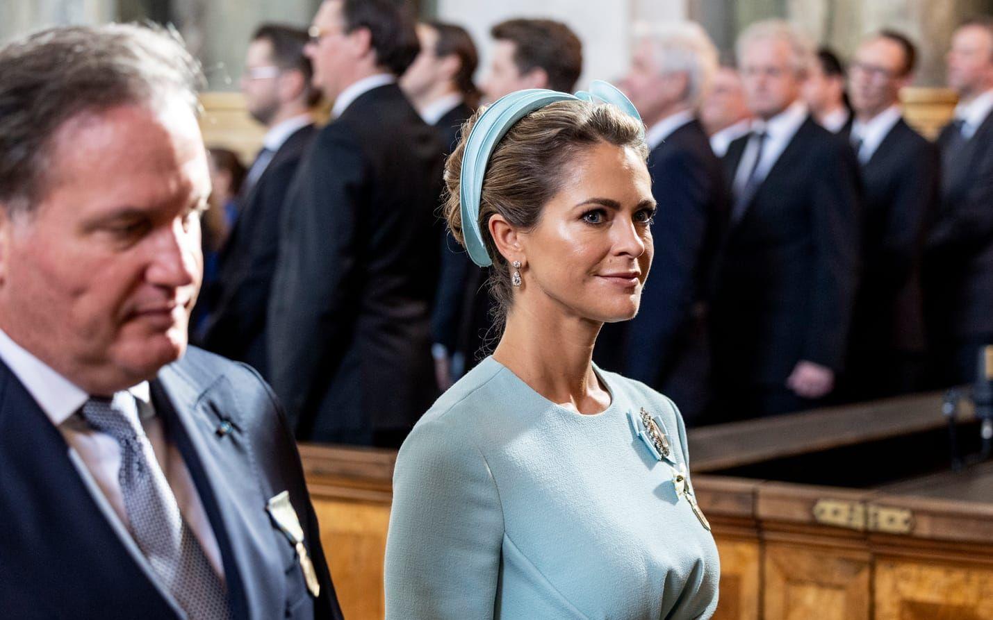 Prinsessan Madeleine och Chris O'Neill lämnar tacksägelsegudstjänsten i Slottskyrkan.