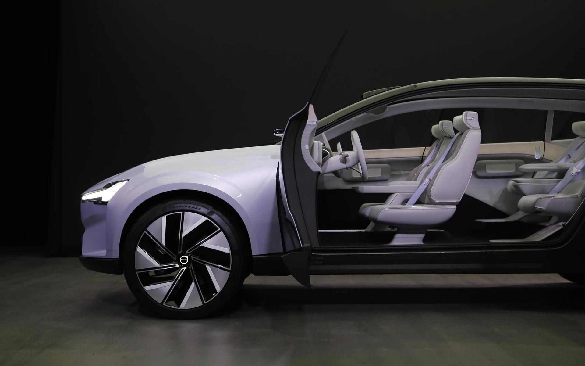 Volvo Concept Recharge.