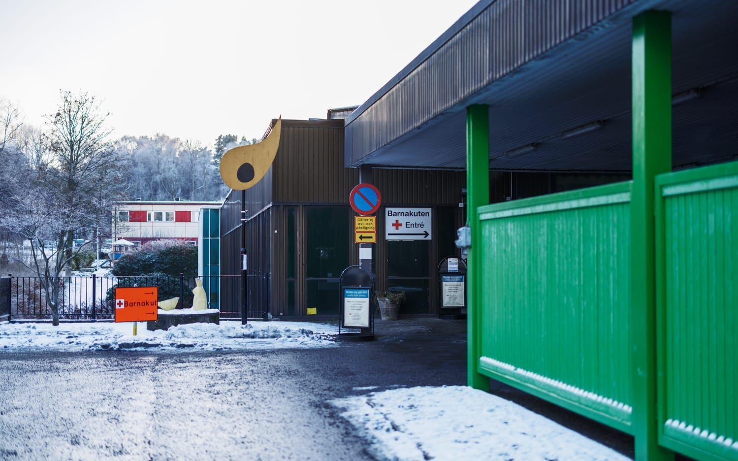 Normalt sett brukar det vara intensivare på dagen och något lugnare på nätterna: ”Nu är det väldigt mycket även nattetid”, säger Sophia Hertram.