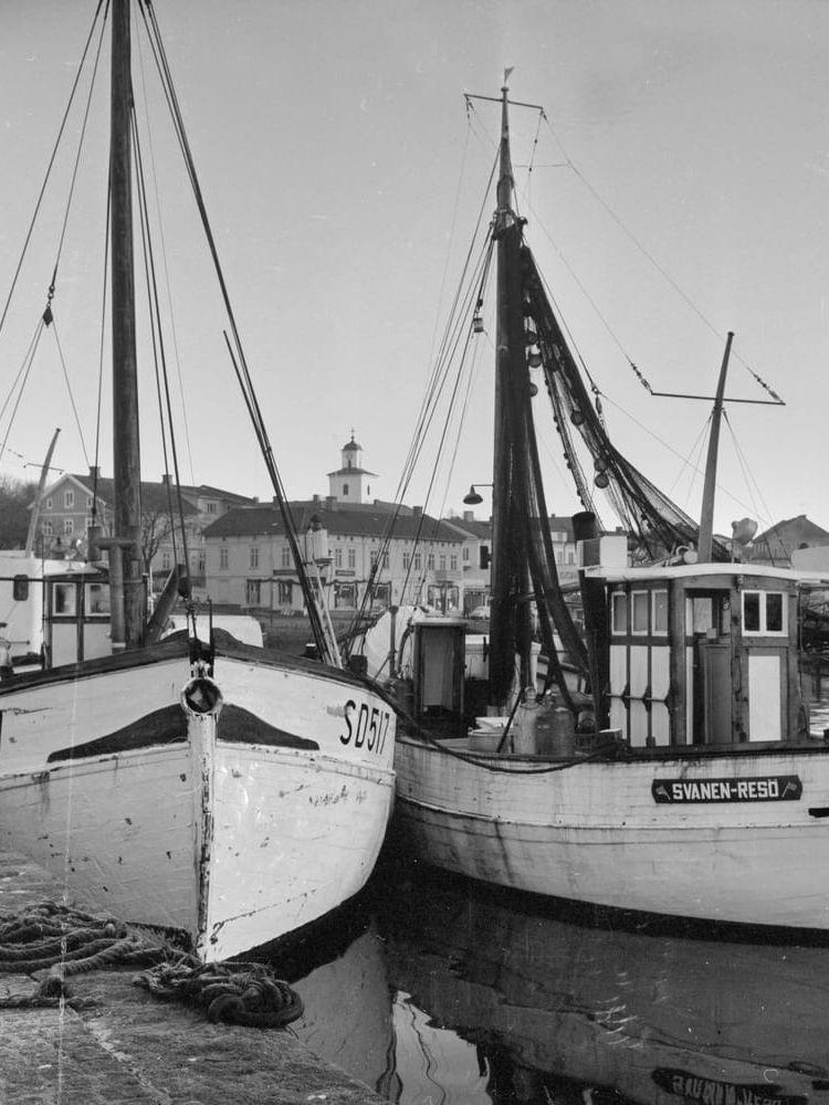 Hundra bilder på fartyg och båtar - från Strömstad till Laholm 