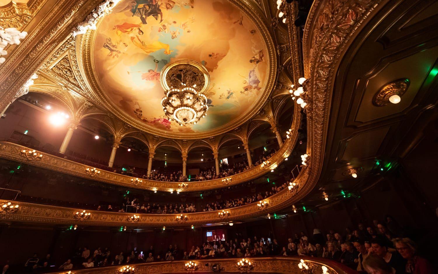 På Kungliga operans hemsida kan du nu streama Verdis ”La Traviata” och Rufus Wainwrights första opera ”Prima Donna”.