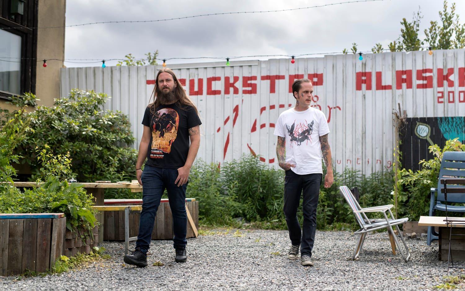 Robin Tigerryd och Christian Hillén på Truckstop Alaska.