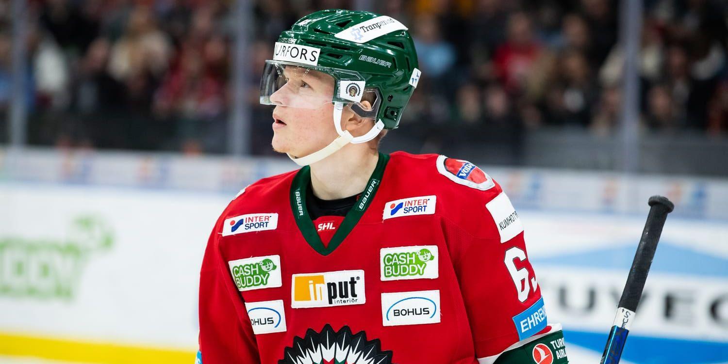 Det blev 42 matcher i SHL för Julius Bergman säsongen 2019-20.