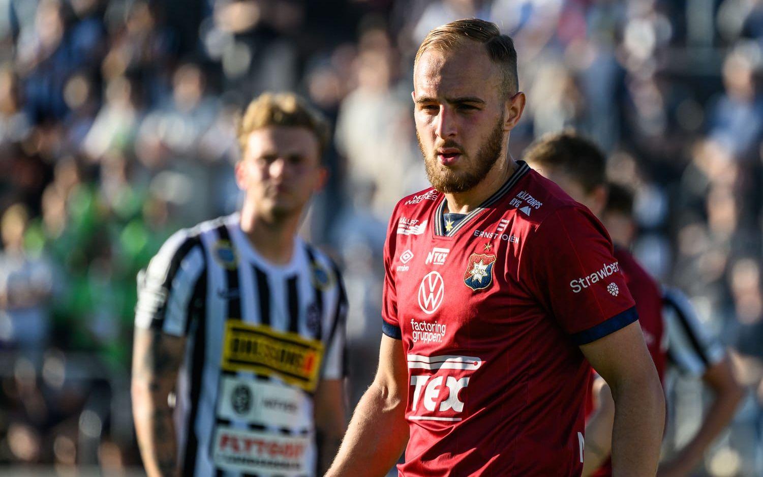 Öis förlorade med 4–3 mot serieledaren Landskrona.