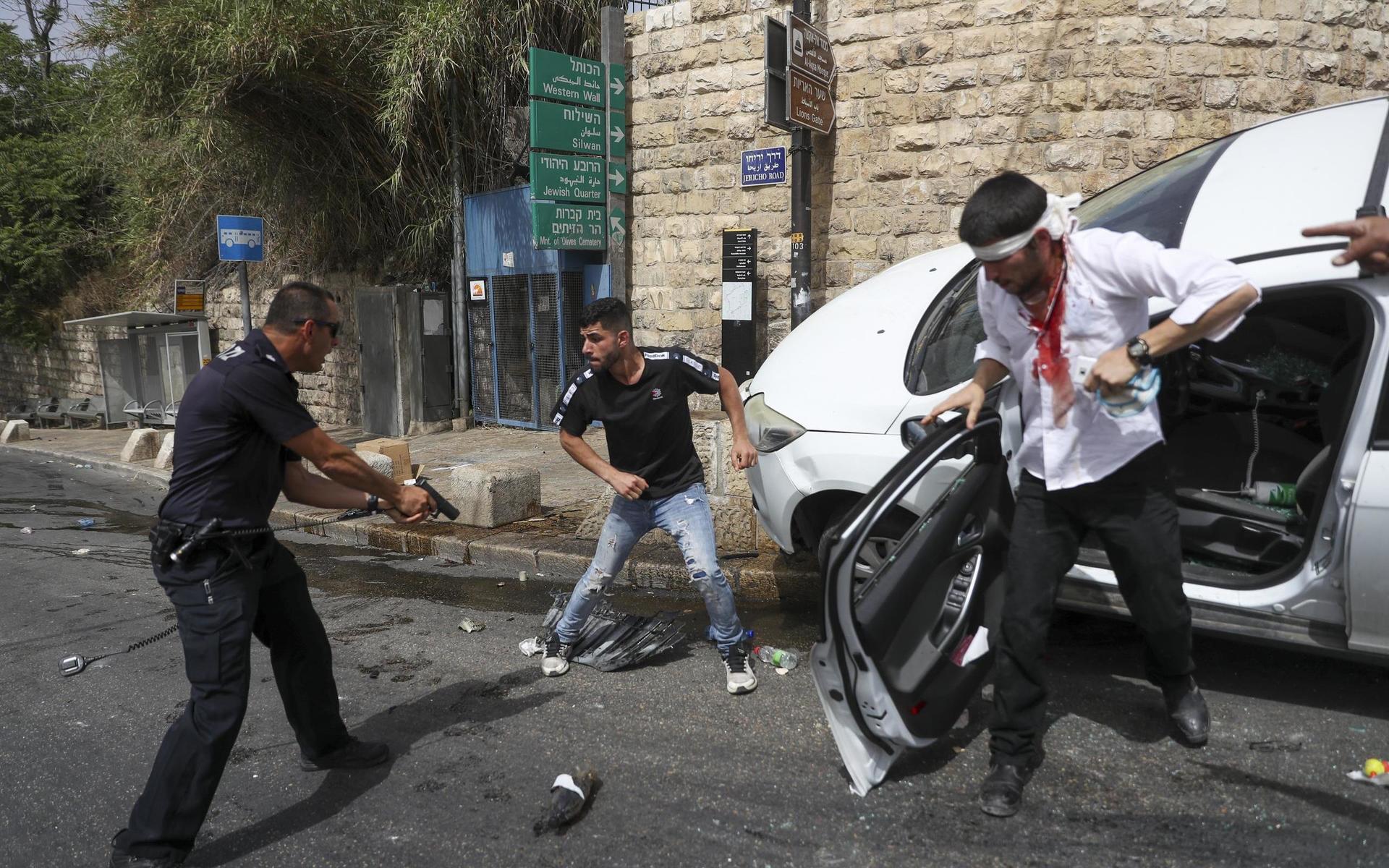 Denna måndag firar Israel erövringen av östra Jerusalem i sexdagarskriget 1967. Den flaggmarsch som israeliska nationalister planerar under dagen passerar genom bland annat Damaskusporten och de muslimska kvarteren i Gamla staden, vilket palestinierna ser som en stor provokation.