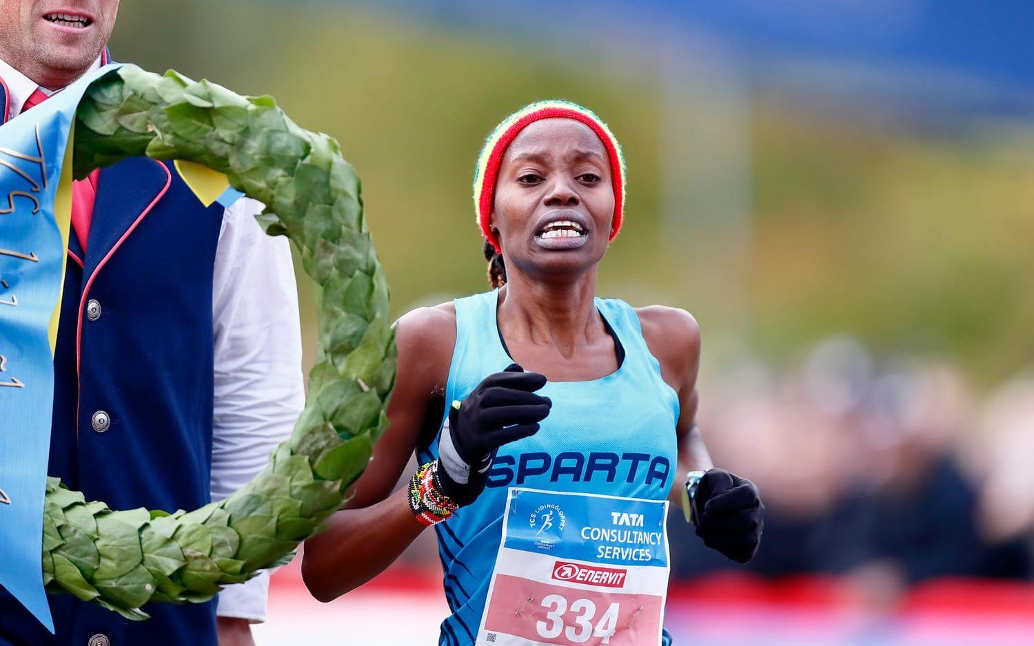 Sylvia Medugu sprang in som segrare på nytt banrekord. 