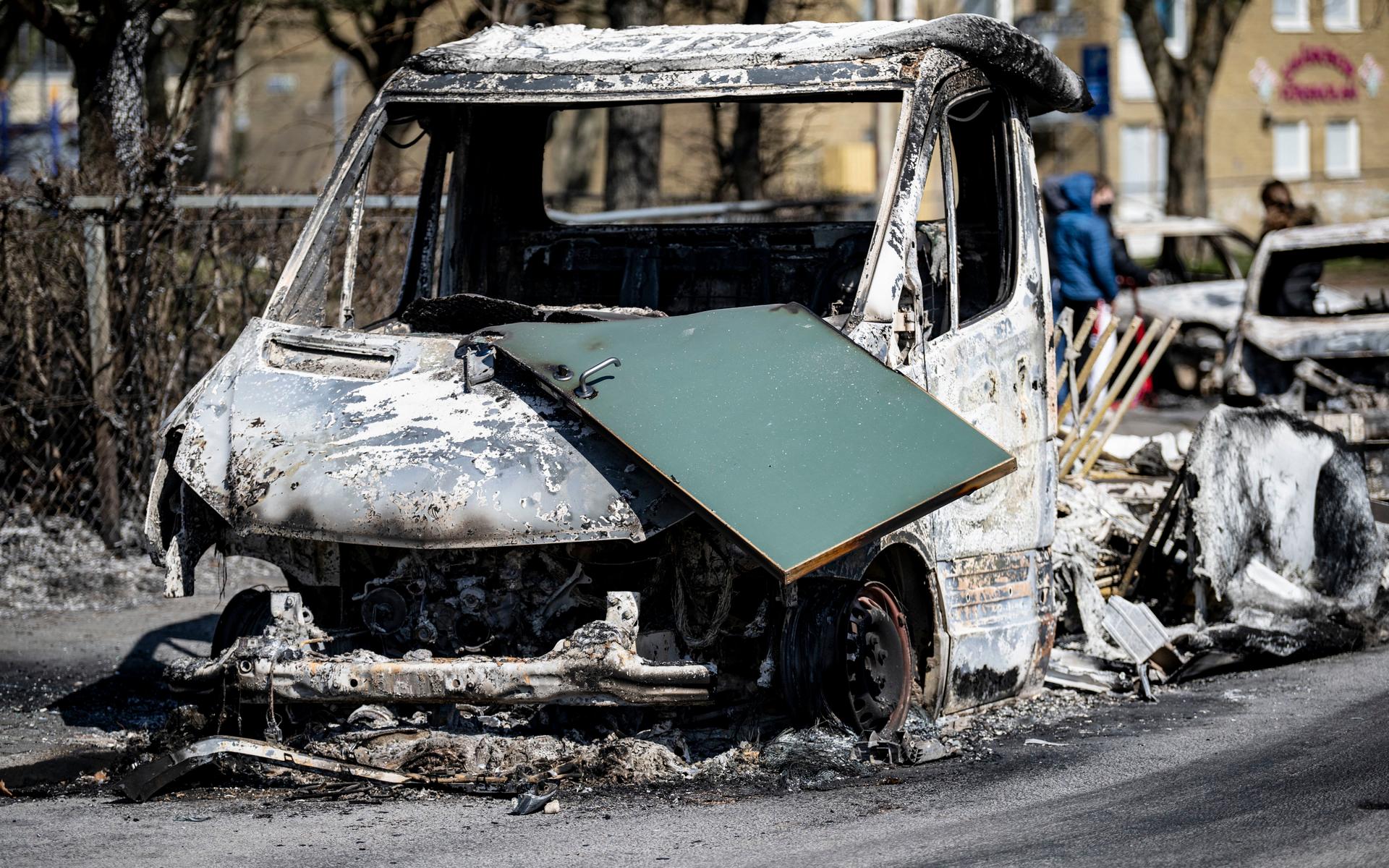 Efter helgens upplopp kan polisen komma att tänka om när det gäller att ge nya tillstånd.