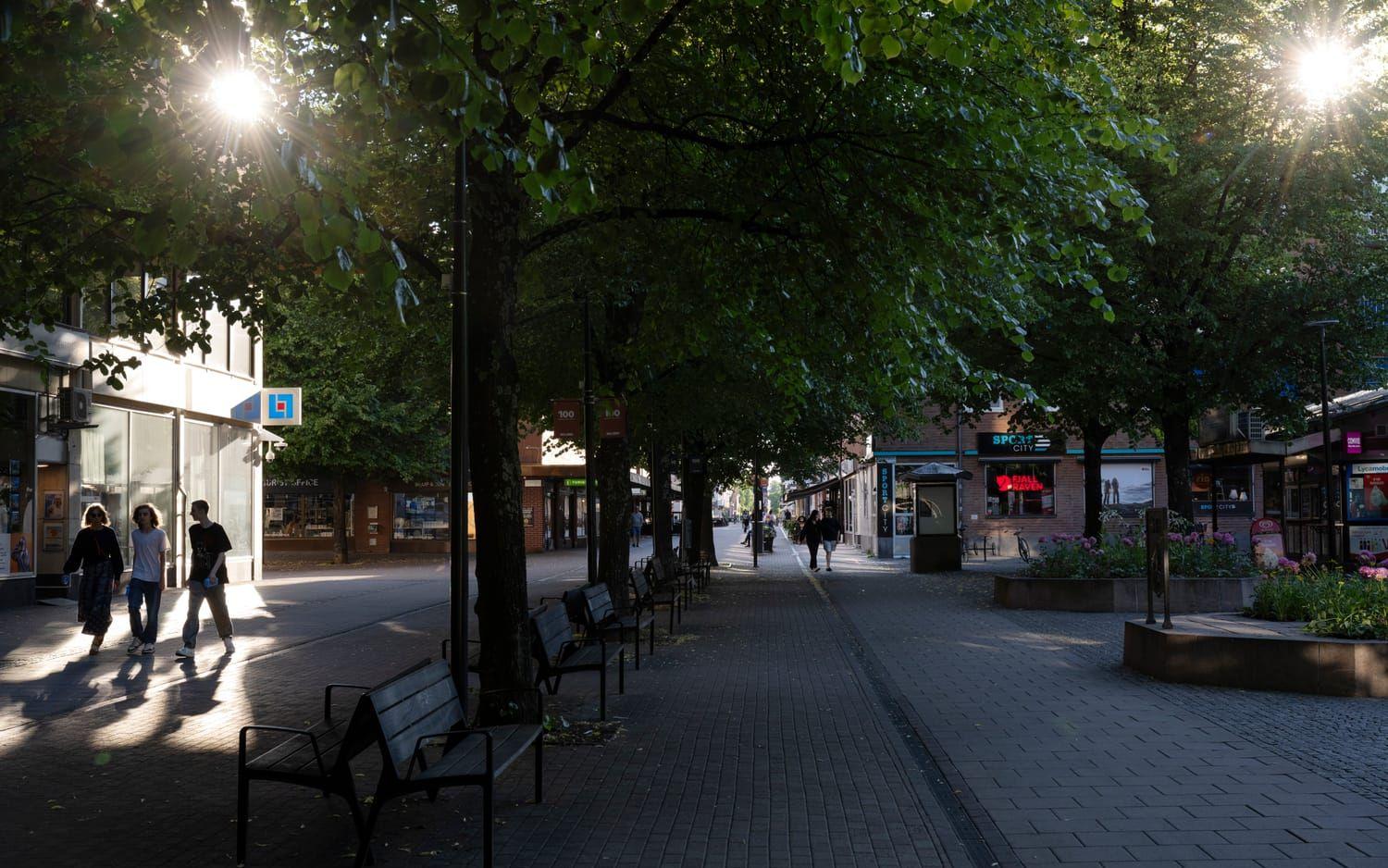 I juni skedde det senaste dödsfallet. Företaget skriver i mejl att de förstår oron bland arbetare och boende i Skellefteå.