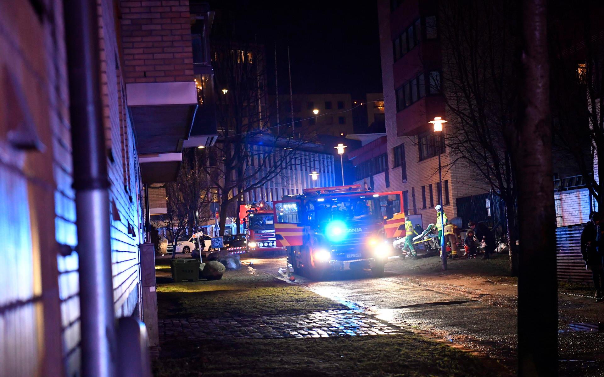 Larmet kom in till räddningstjänsten strax innan klockan fem på torsdagsmorgonen.