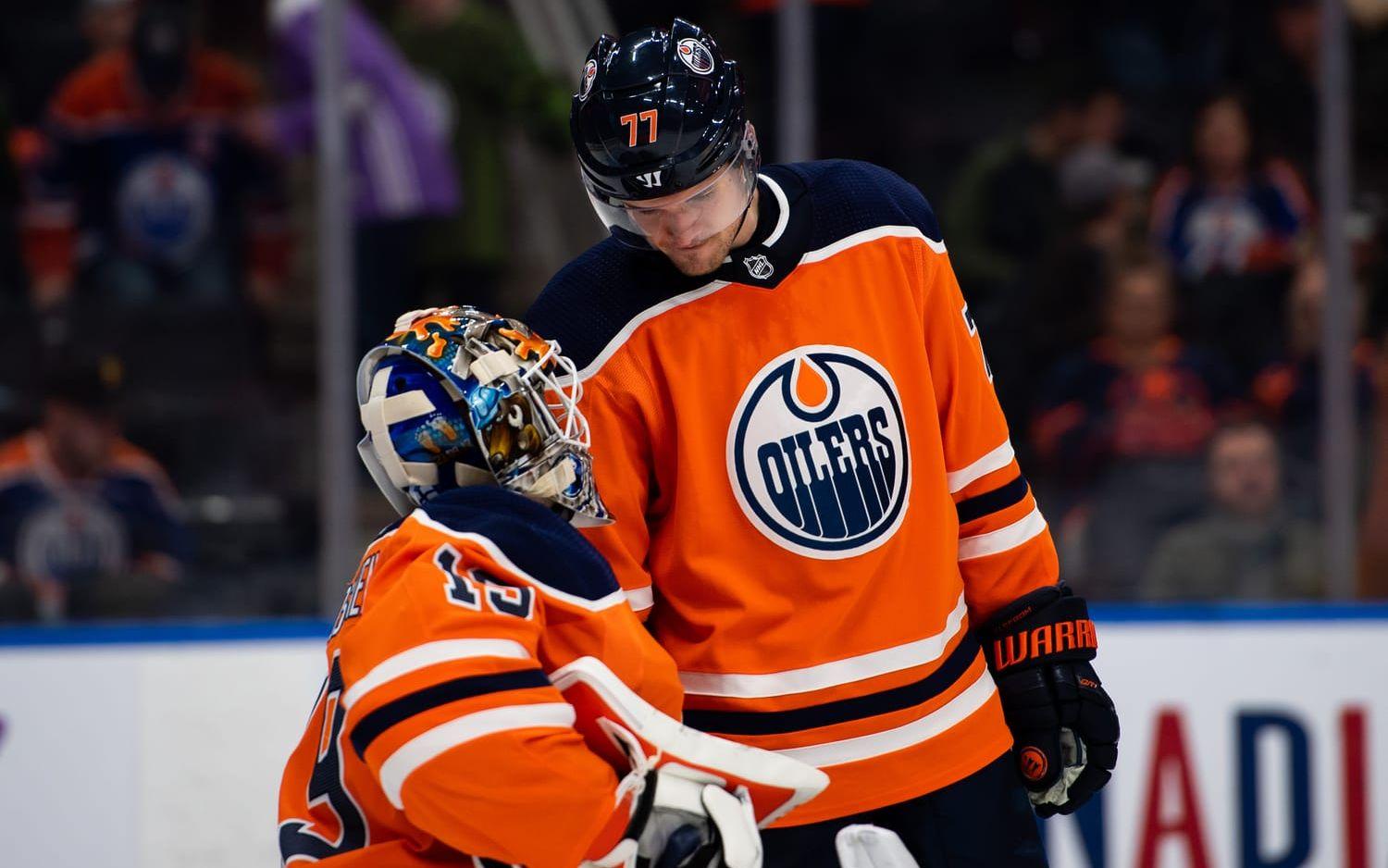 NHL-backen Oscar Klefbom funderar på att sluta. Det som 27-åring då skadeproblemen varit stora för honom och oron över hans liv efter karriären blivit stor.