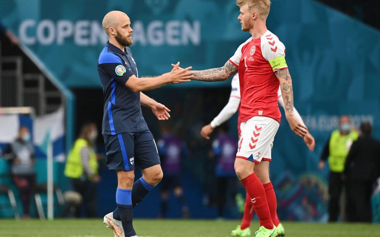 Fruktansvärda scener utspelade sig på Parken under lördagen när Christian Eriksen kollapsade precis före paus i EM-mötet mellan Danmark och Finland.