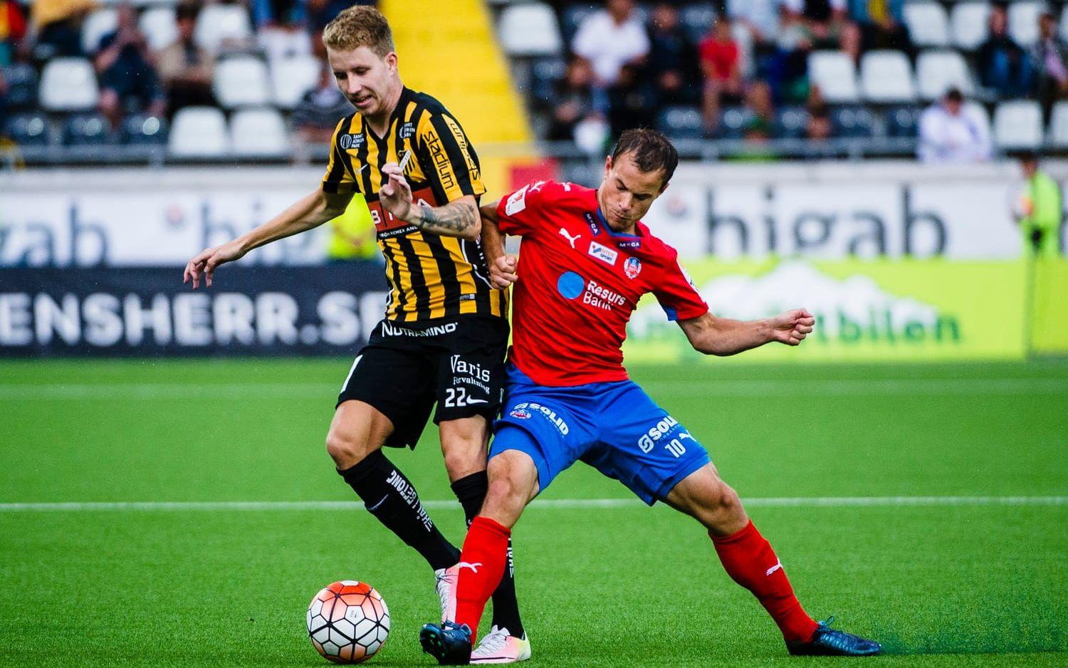 Samuel Gustafson i BK Häcken-tröjan