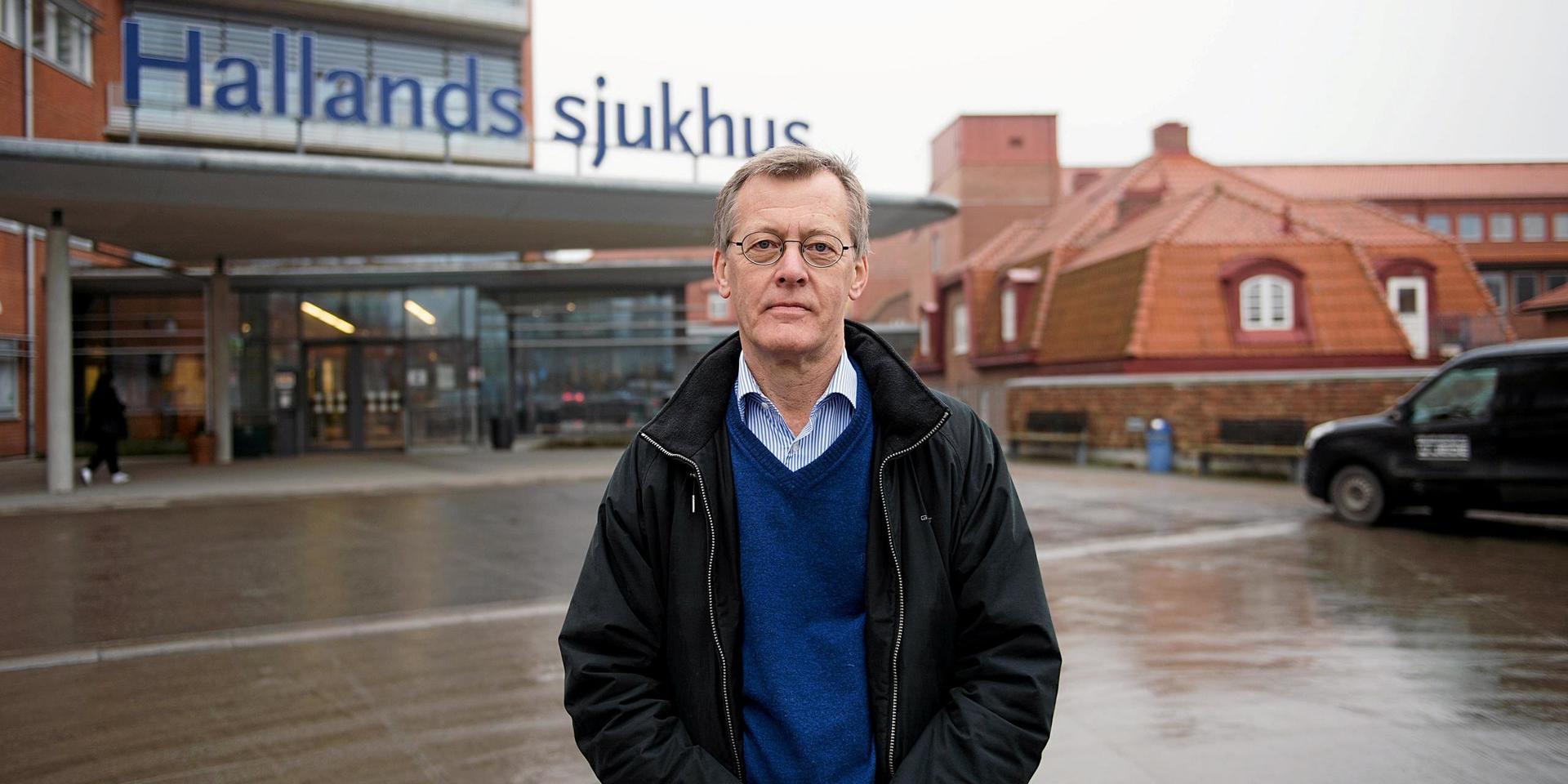 Mats Erntell, smittskyddsöverläkare, varnar för att bada i grumligt vatten och om man har kroniska sår.