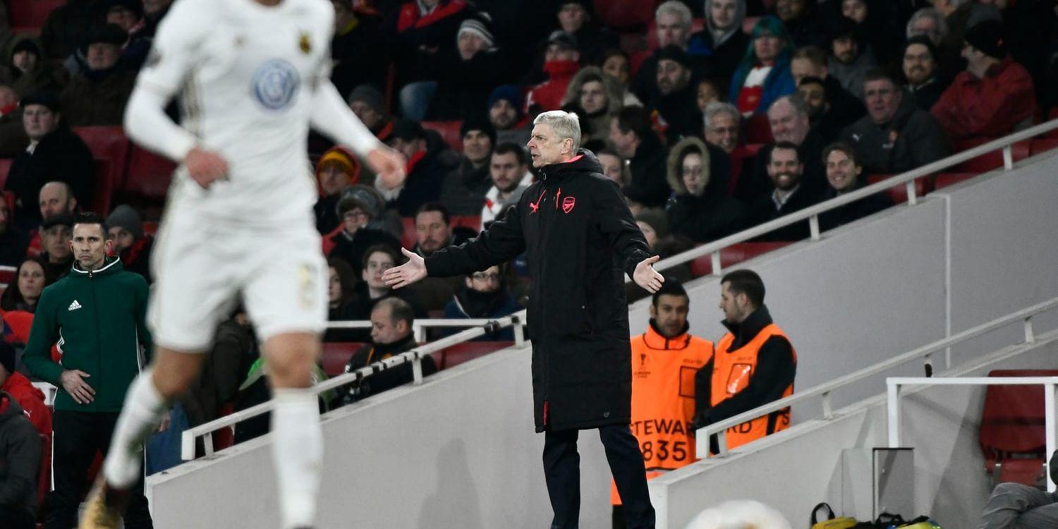 Arsène Wenger under 16-delsfinalen mot Östersund på Emirates Stadium.